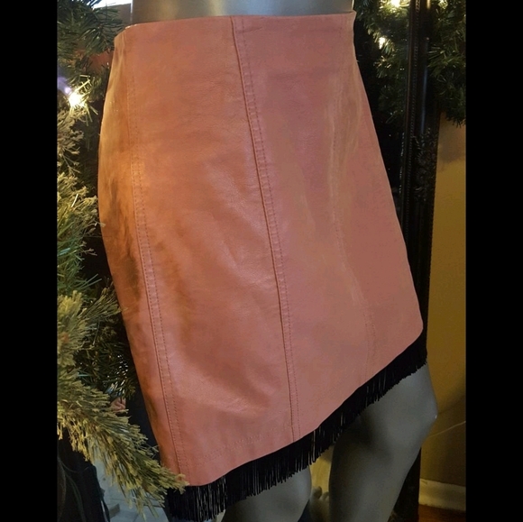 FREE PEOPLE VEGAN LEATHER NWOT SKIRT - Picture 2 of 3